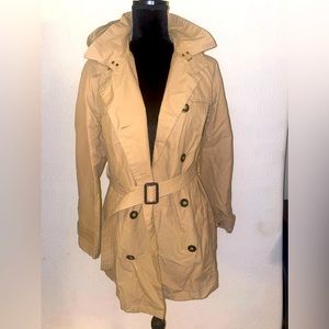 Women’s trench coat